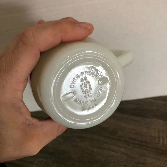 Vtg Anchor Hocking  Milk Glass Mug - Picture 8 of 8